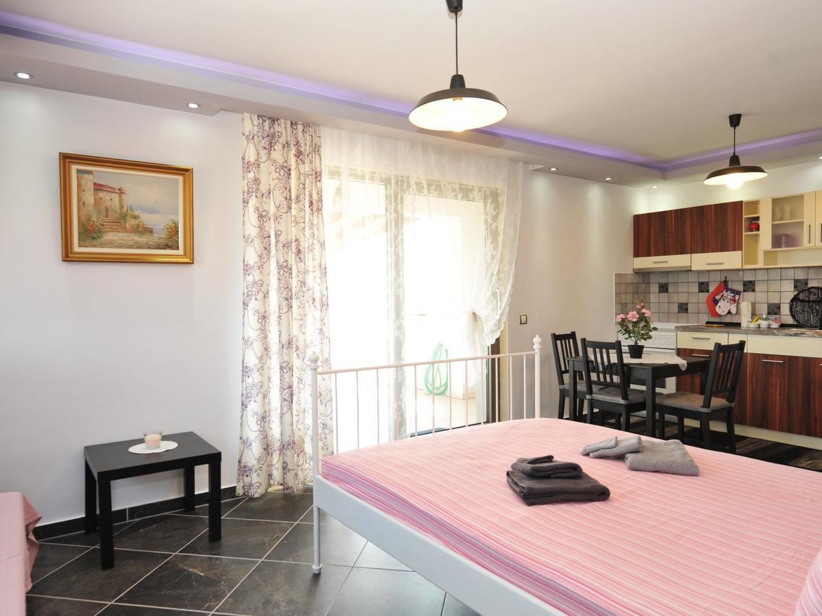 Alice Wonderland Home Nea Flogita Halkidiki Εξωτερικό φωτογραφία